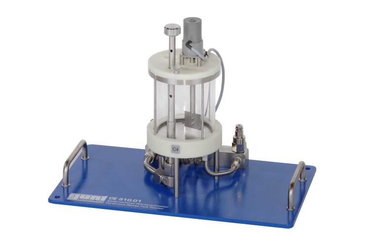 Continuous stirred tank reactor